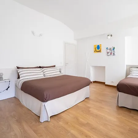 To.sta Bwithoutb Sharing Nel Centro Di Maison d'hôtes *