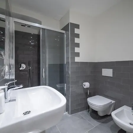 To.sta Bwithoutb Sharing Nel Centro Di * Turin