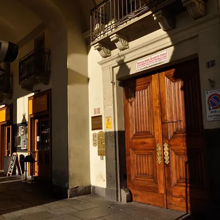 To.sta Bwithoutb Sharing Nel Centro Di * Turin