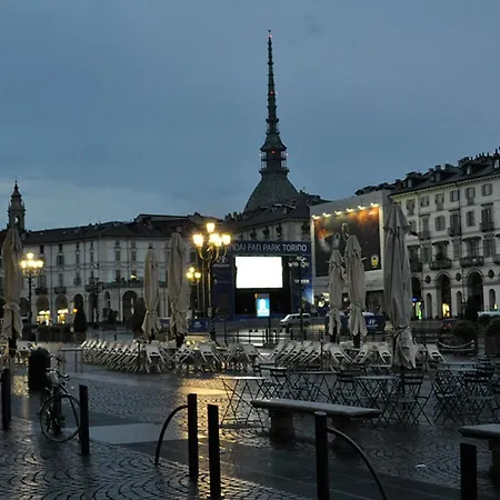 Vendégház To.sta Bwithoutb Sharing Nel Centro Di