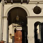 To.sta Bwithoutb Sharing Nel Centro Di Affittacamere *